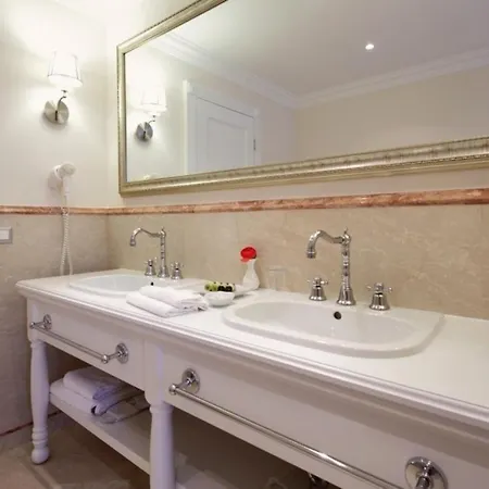 Luxury Jadranka מאקרסקה